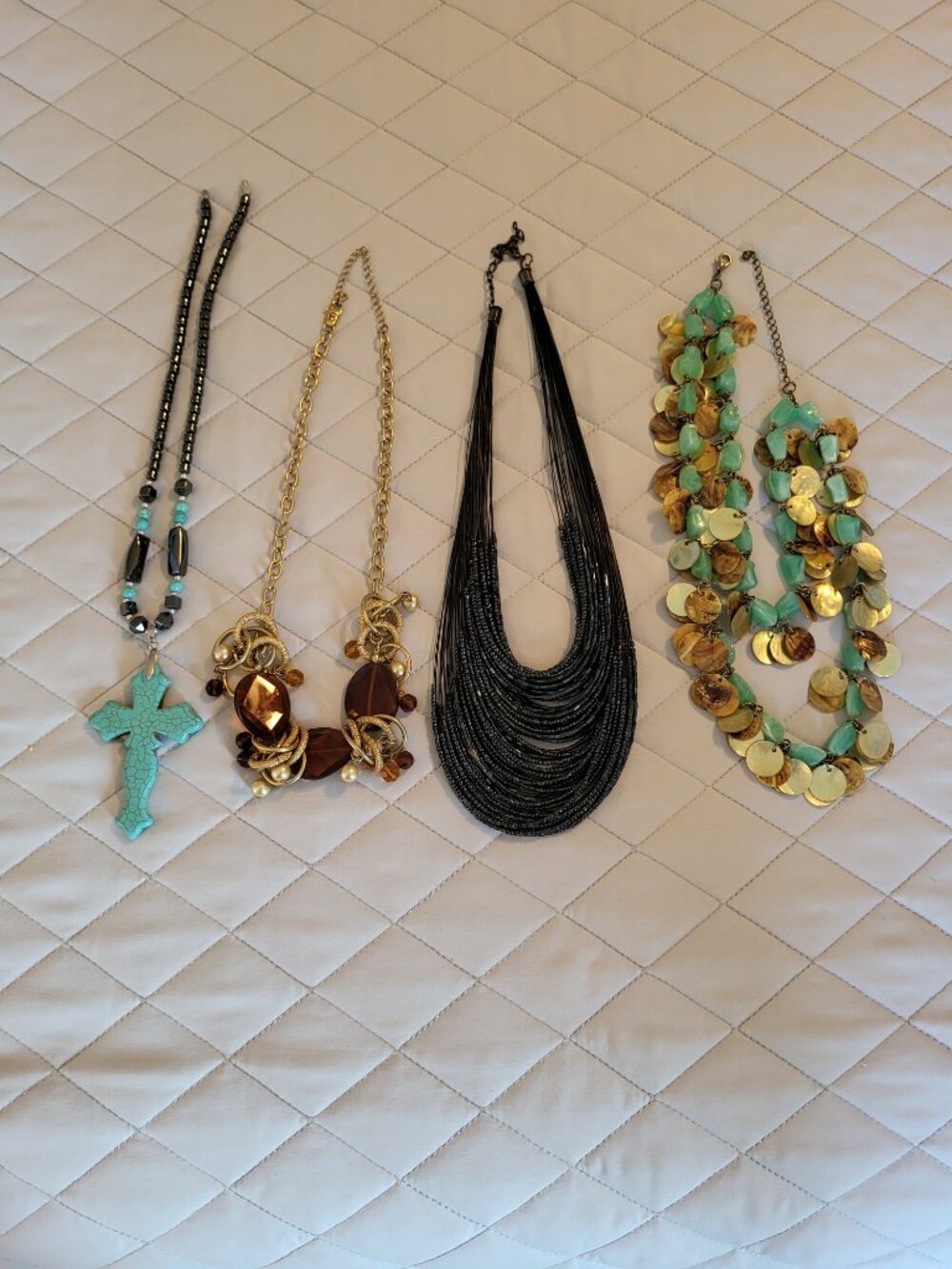 Costume jewelry set - 4 necklaces